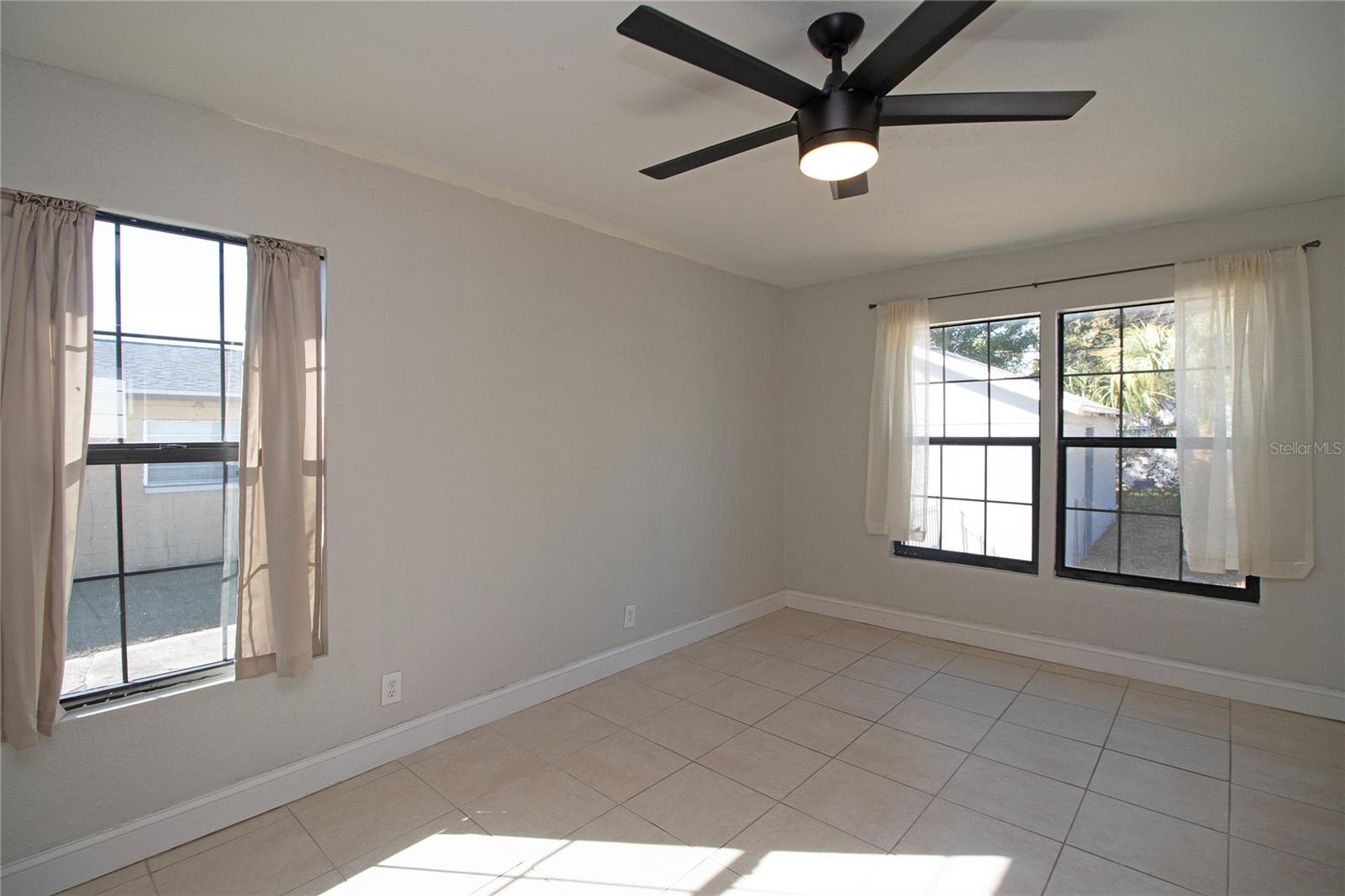 PILLSBURY PARK - Residential