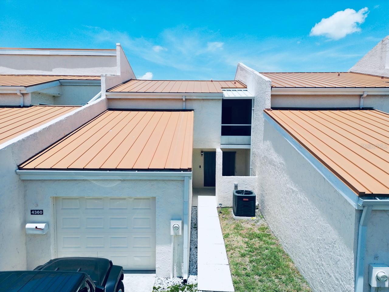 4360 OUTRIGGER LANE