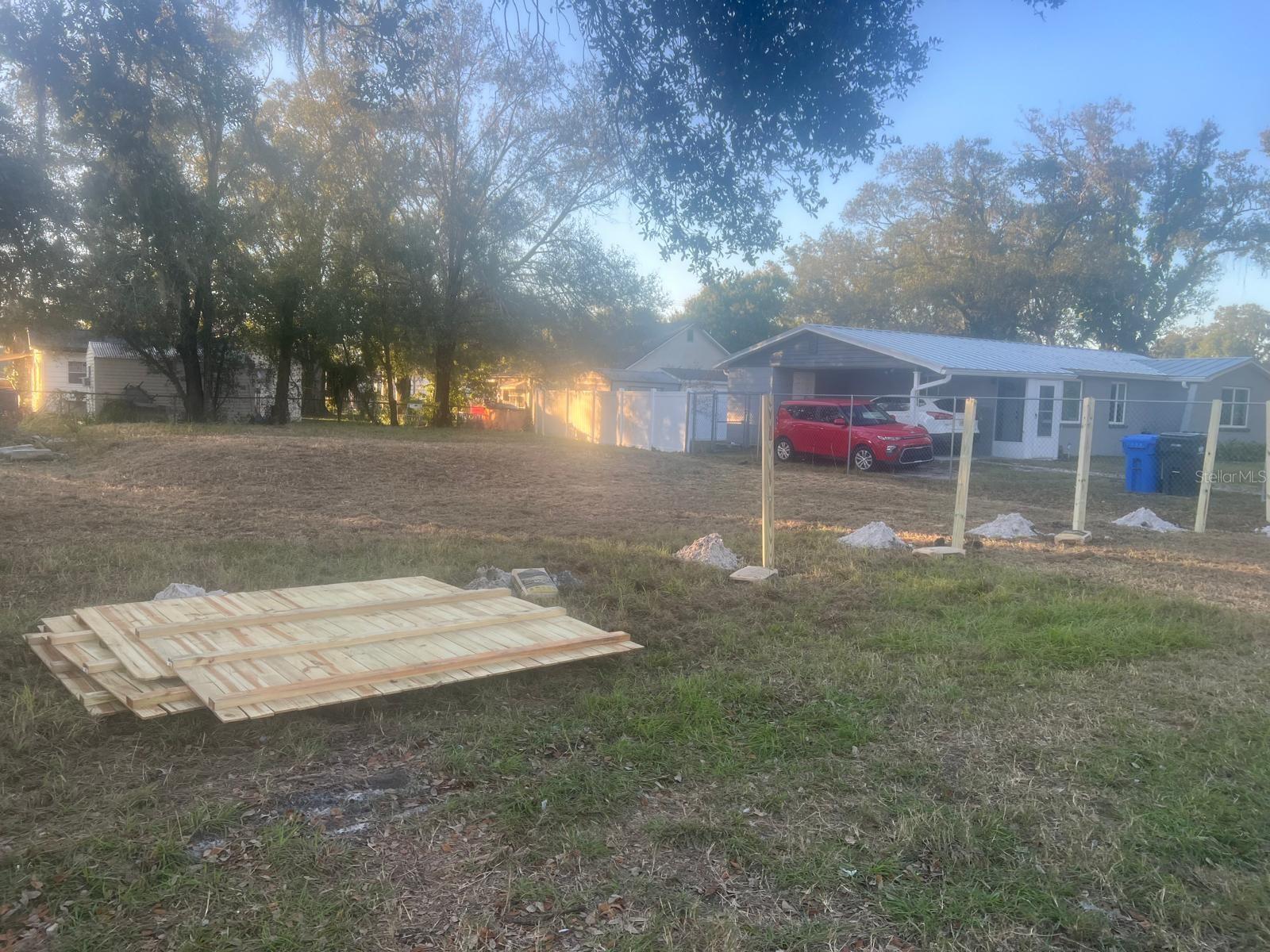 TAMPA TERRACE - Land