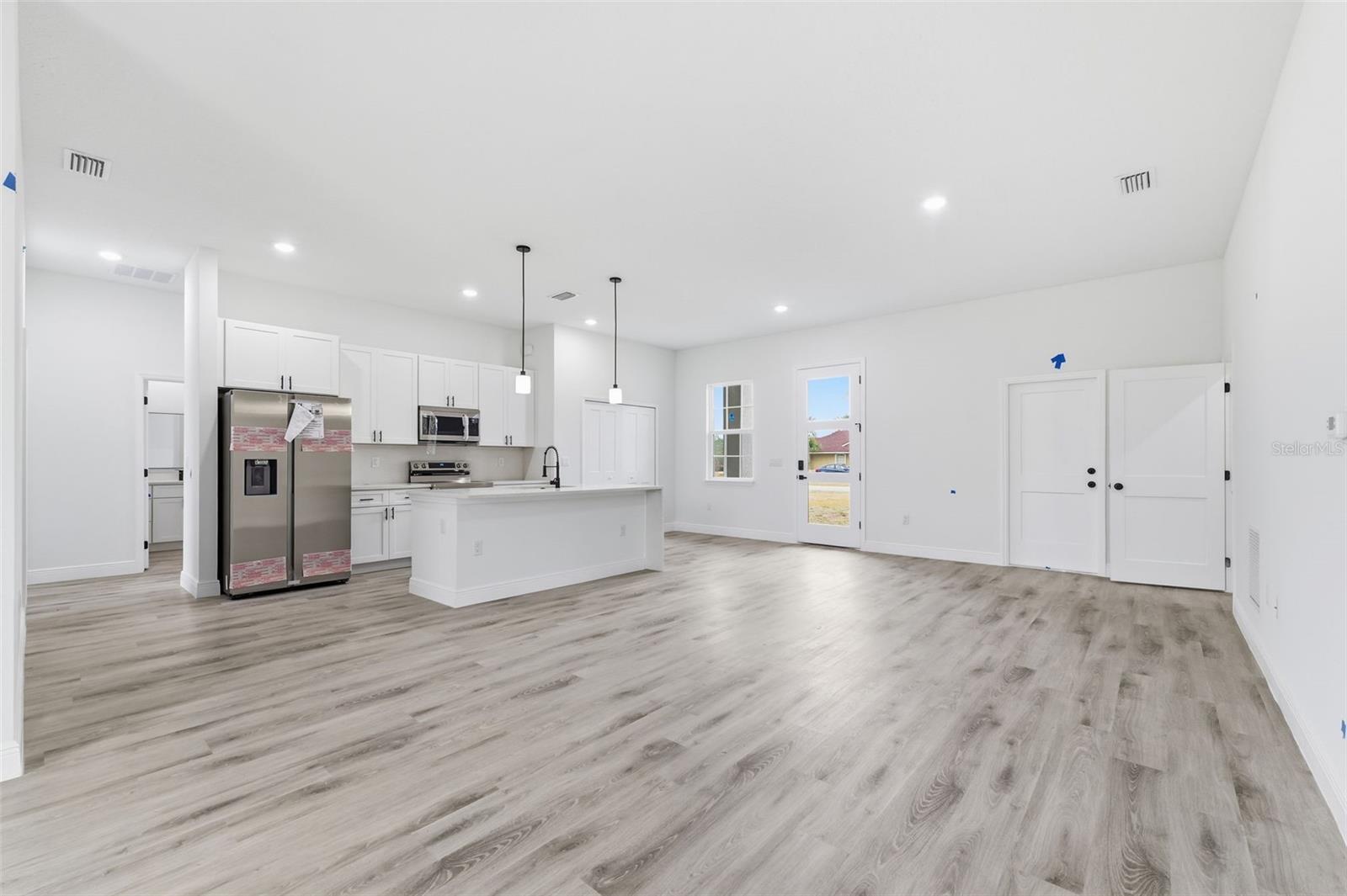 MARION OAKS UN FOUR - Residential