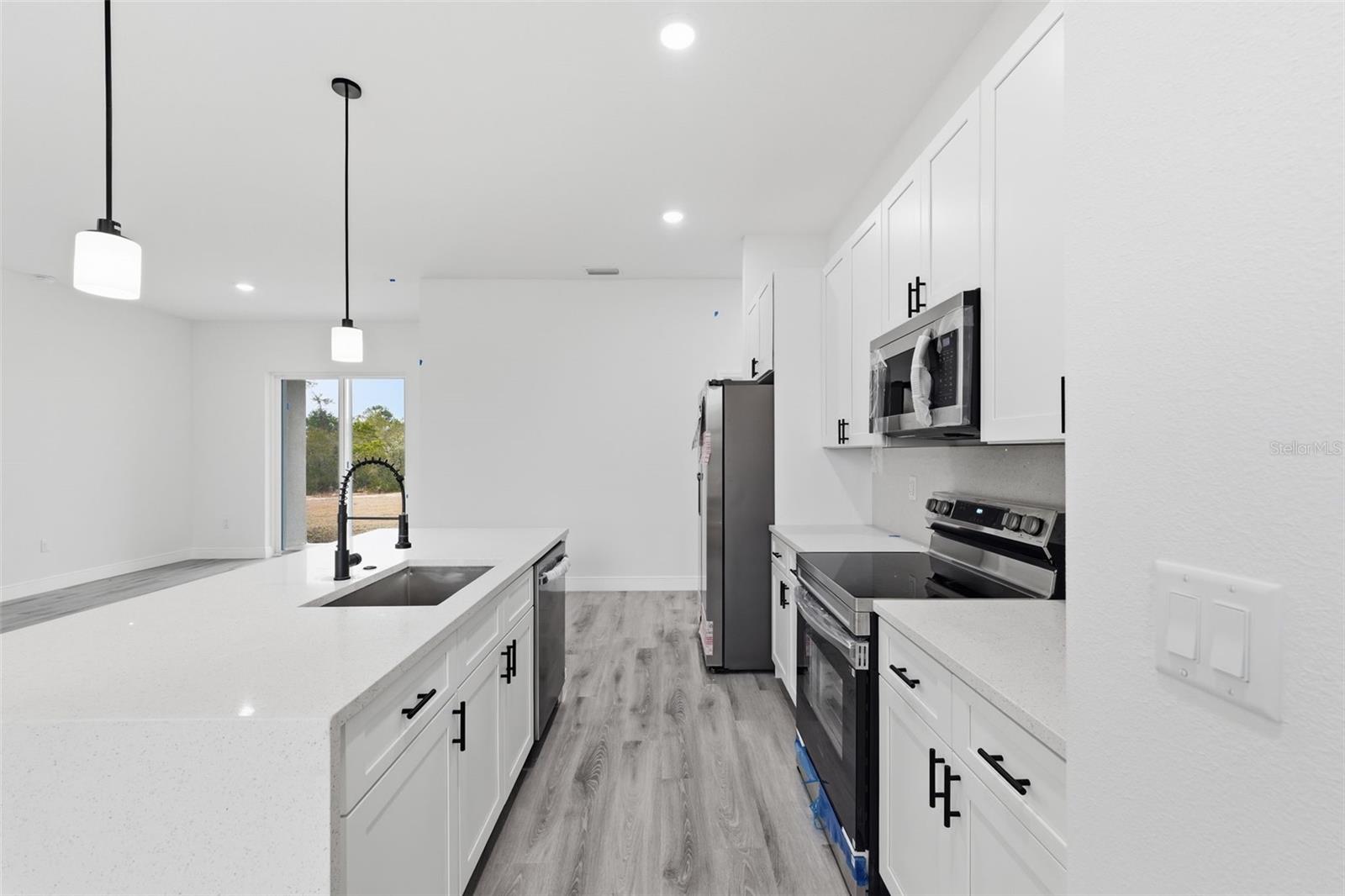 MARION OAKS UN FOUR - Residential