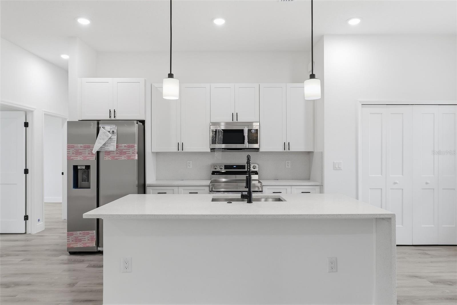 MARION OAKS UN FOUR - Residential