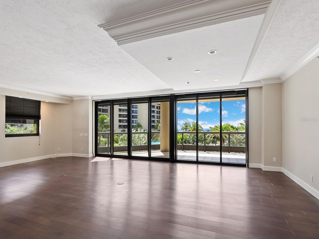 Photo of 1241 Gulf Of Mexico Drive #203, Longboat Key, FL 34228 (MLS # A4668344)