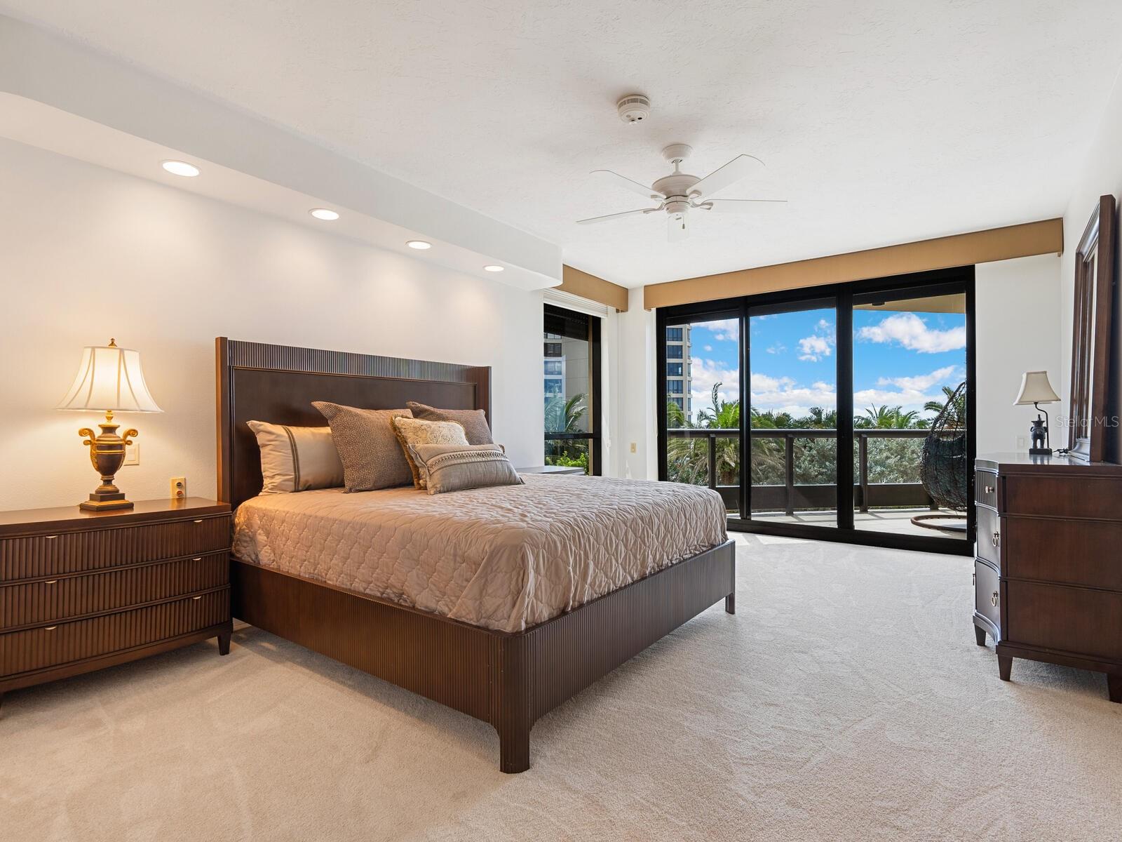 WATER CLUB 01 AT LONGBOAT KEY - Residential