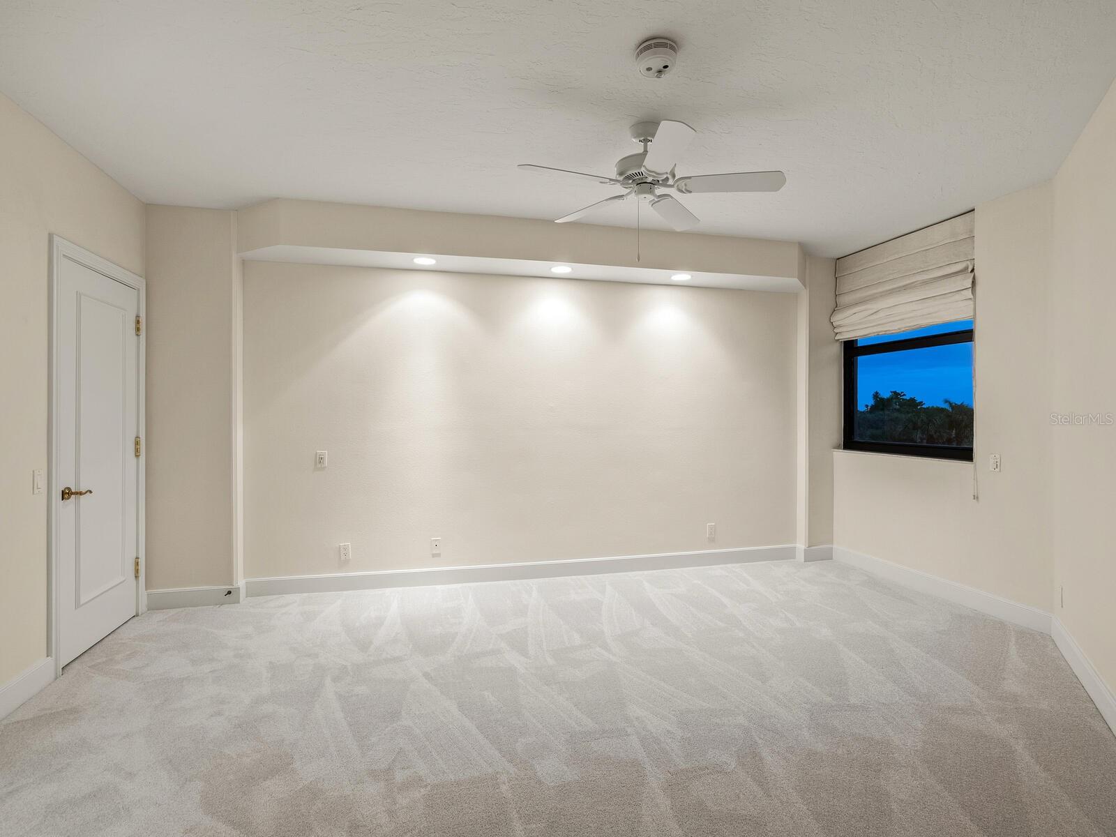 WATER CLUB 01 AT LONGBOAT KEY - Residential