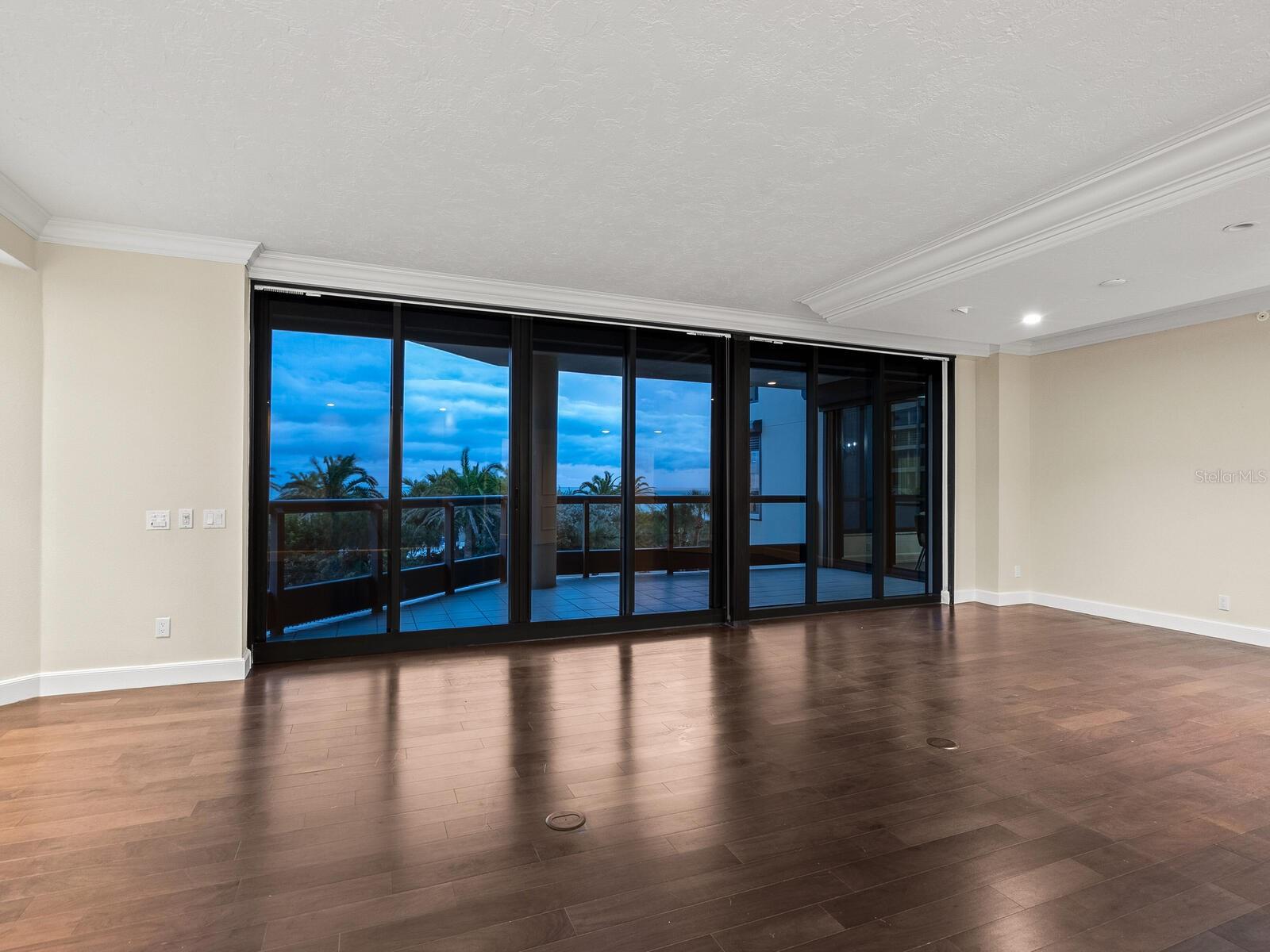WATER CLUB 01 AT LONGBOAT KEY - Residential