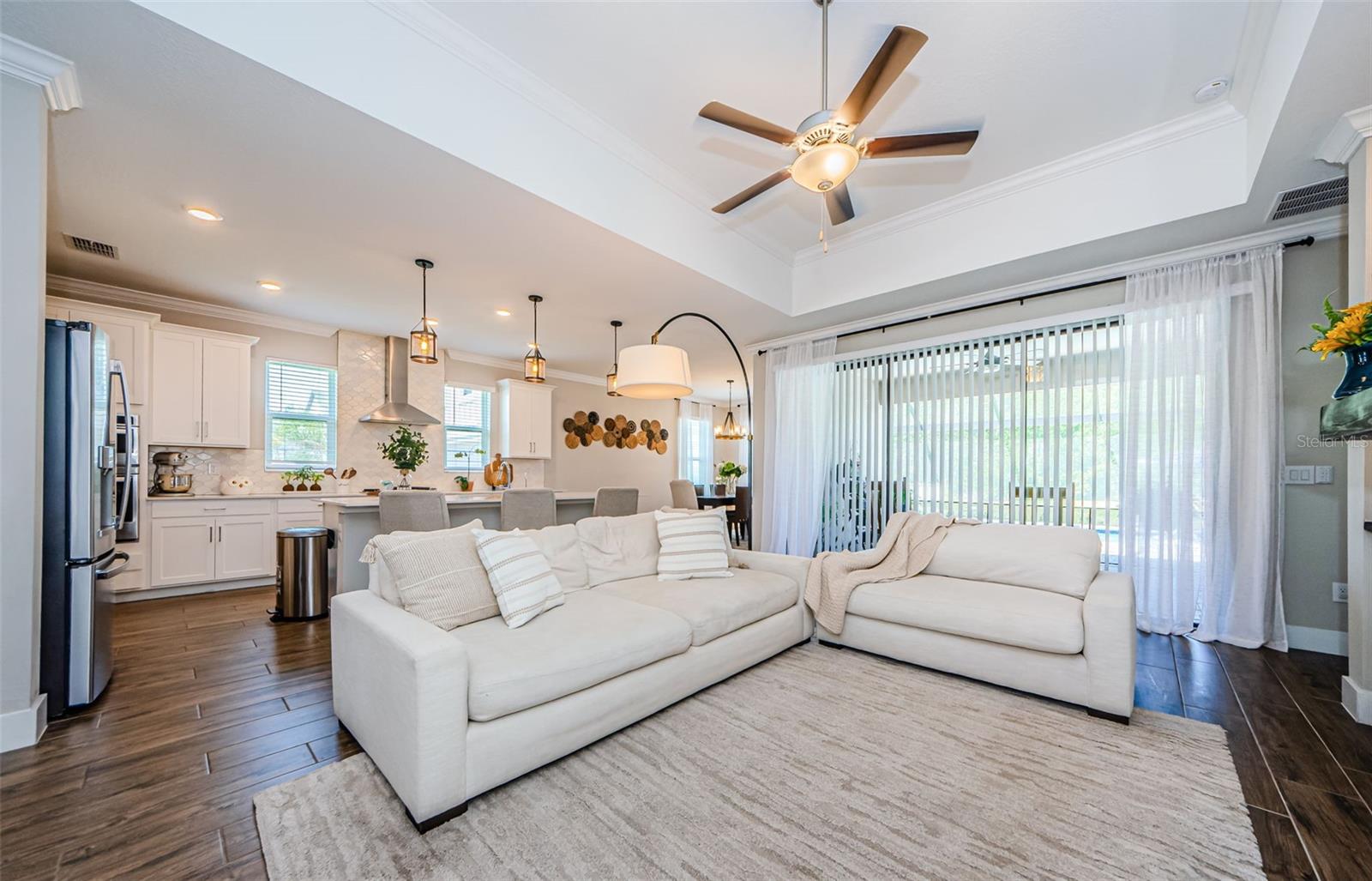 MITCHELL 54 WEST PH 3 RESIDENT - Residential