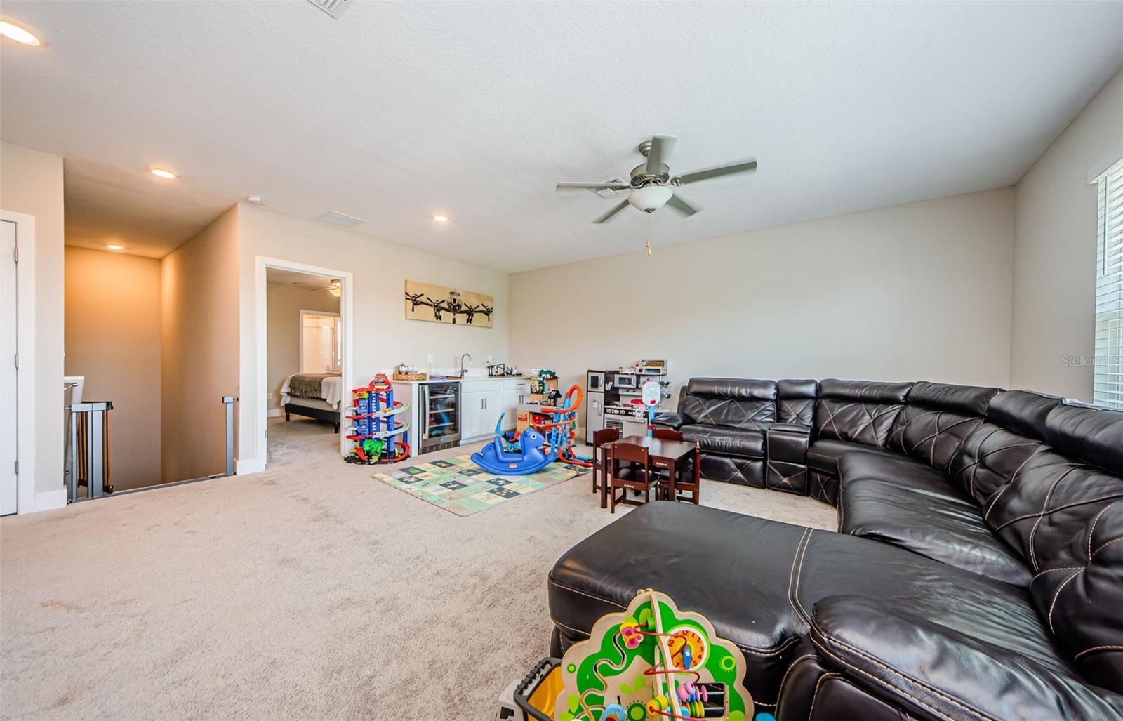 MITCHELL 54 WEST PH 3 RESIDENT - Residential