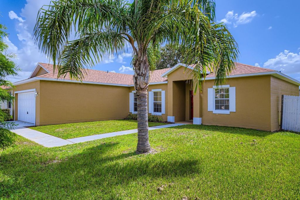 Photo of 526 Delido Way, Kissimmee, FL 34758 (MLS # TB8398461)