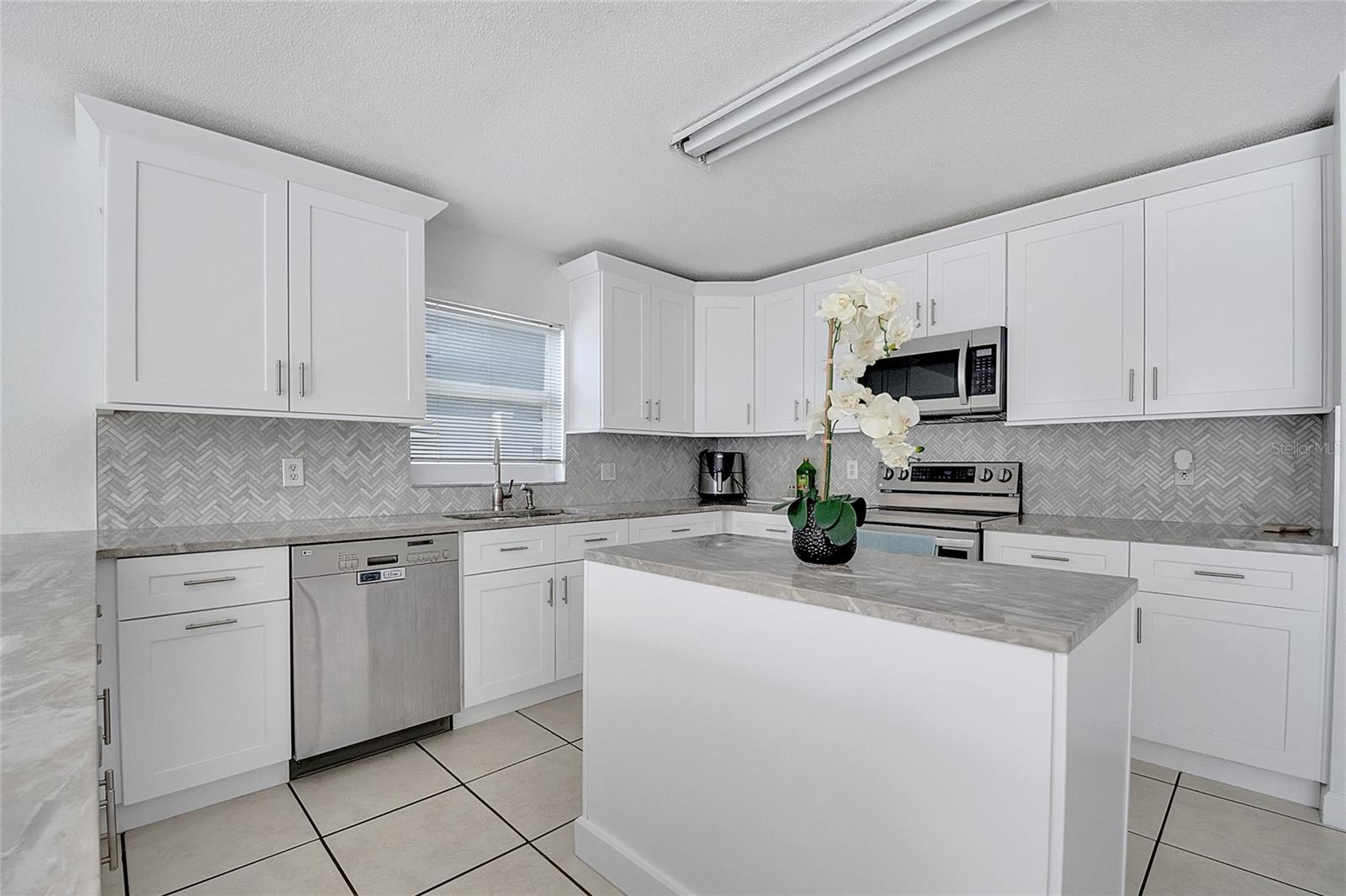 ANDOVER LAKES PH 03B - Residential