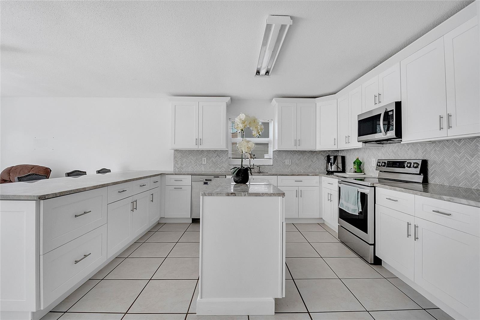 ANDOVER LAKES PH 03B - Residential