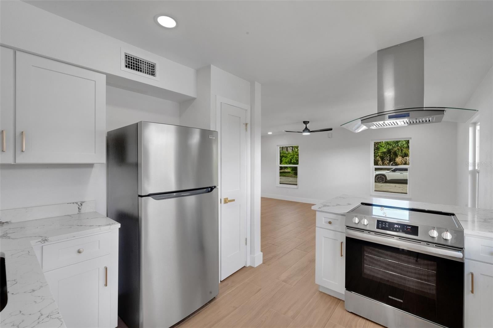 209 BEL FOREST DRIVE 3