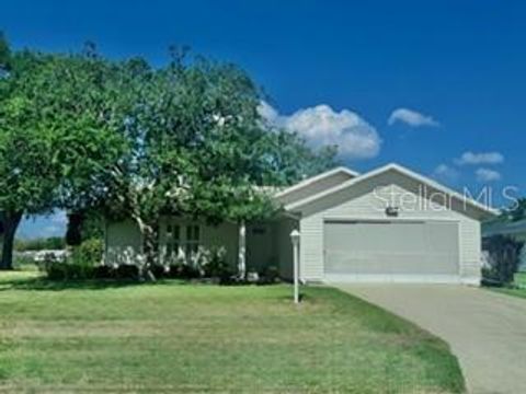 Property photo of 27110 Racquet Circle, Leesburg, FL 34748