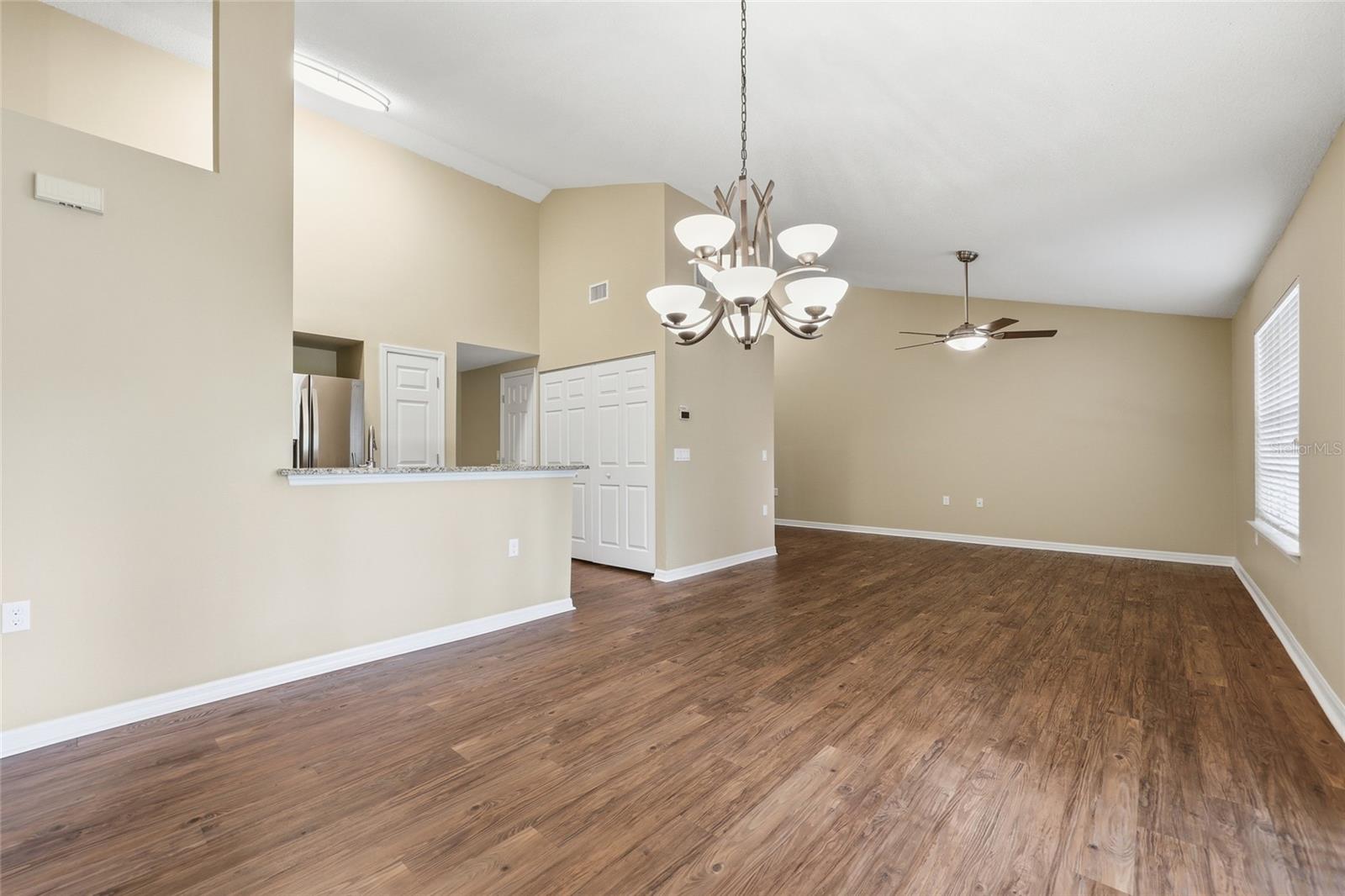 THE LINKS - Residential