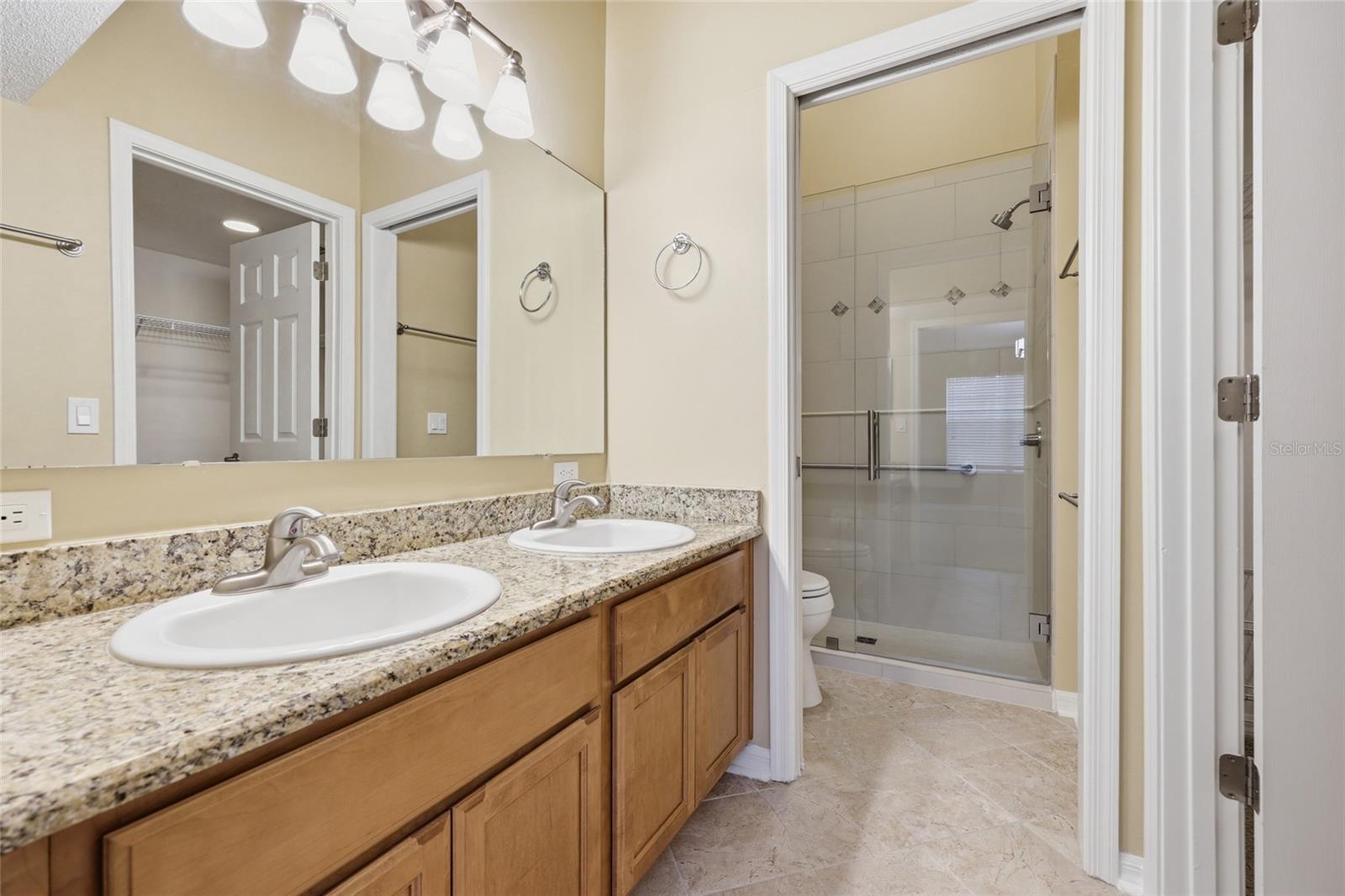 THE LINKS - Residential