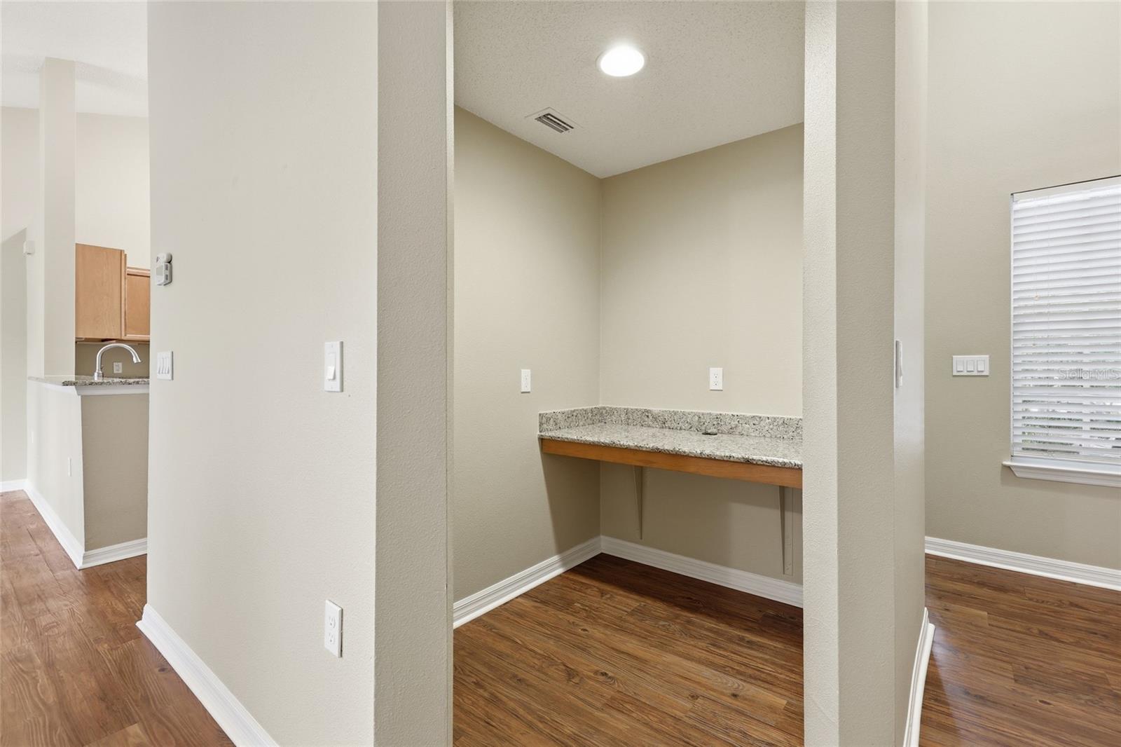 THE LINKS - Residential