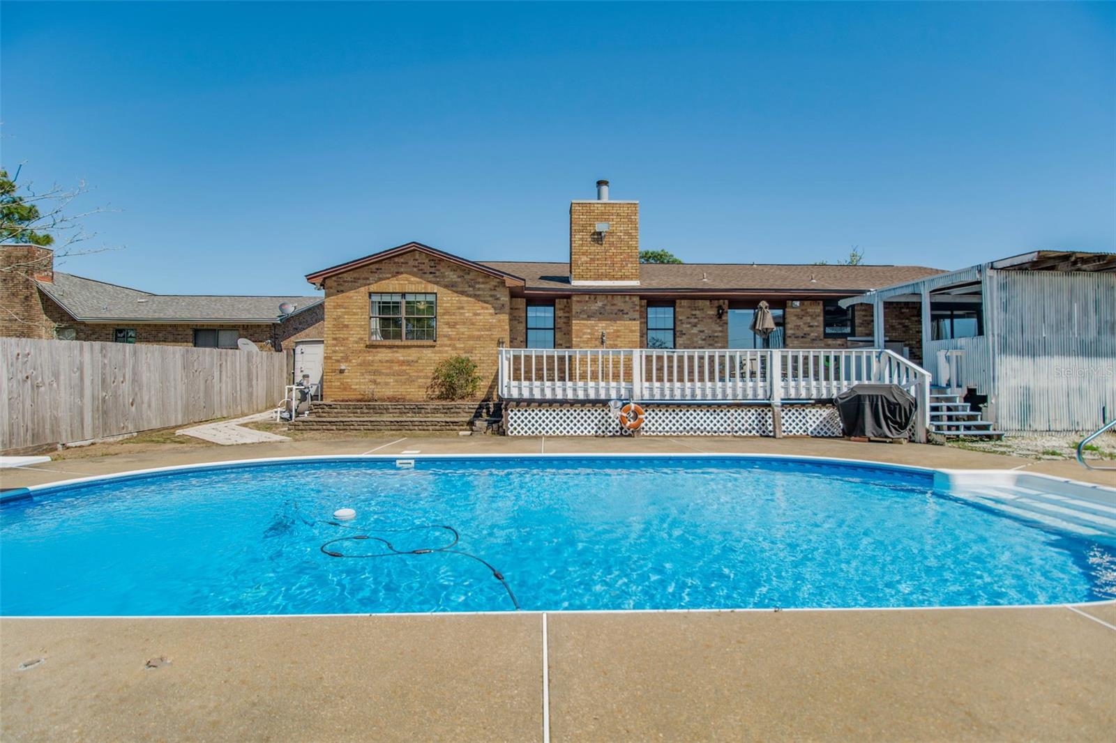5921 ROBLE LOMA DRIVE
