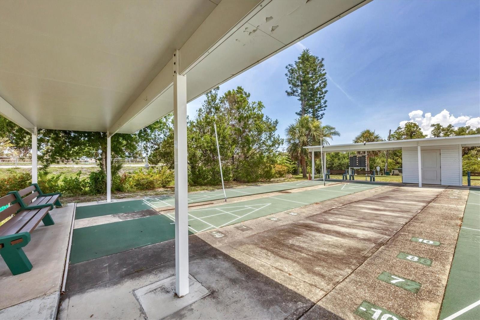 BROOK TO BAY - Residential