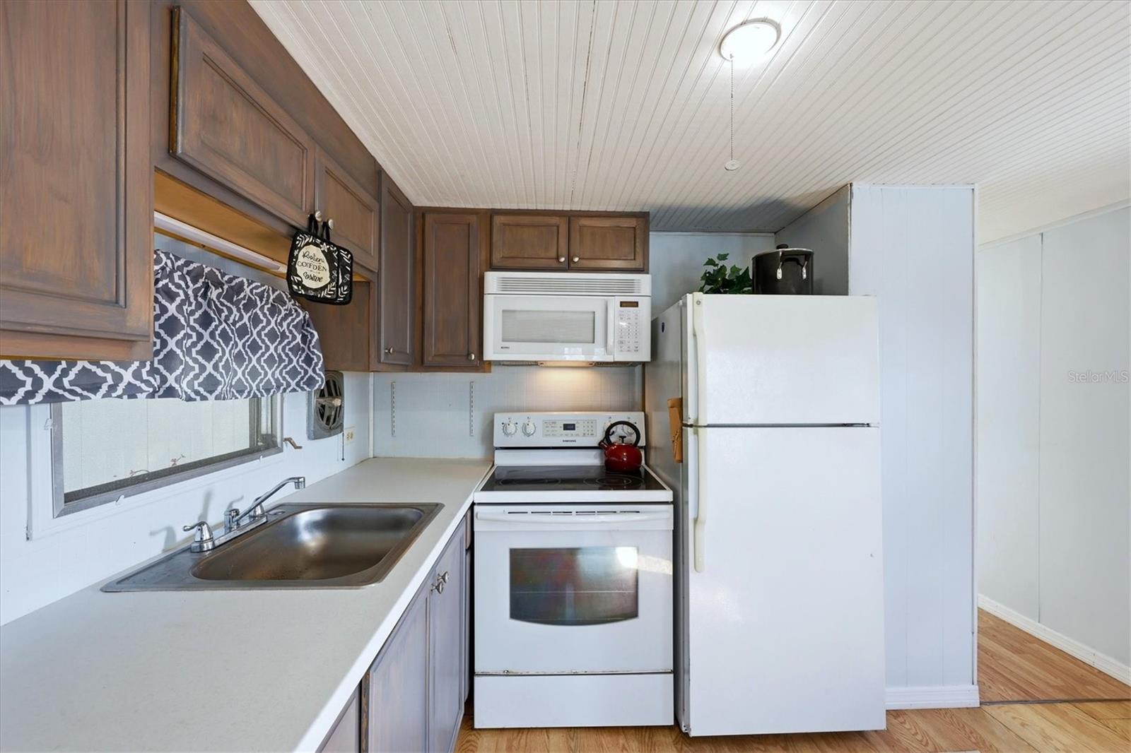 BROOK TO BAY - Residential