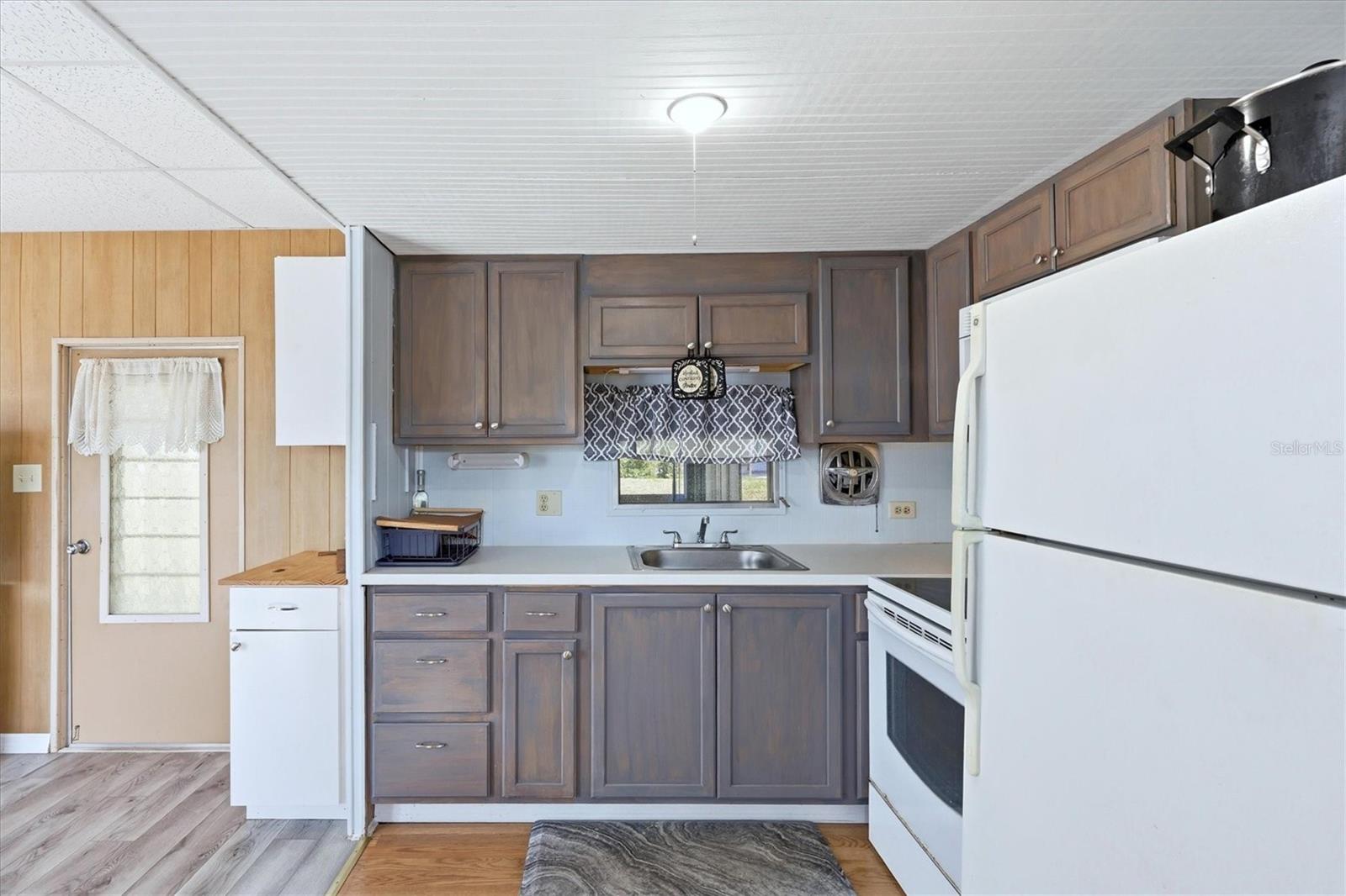 BROOK TO BAY - Residential