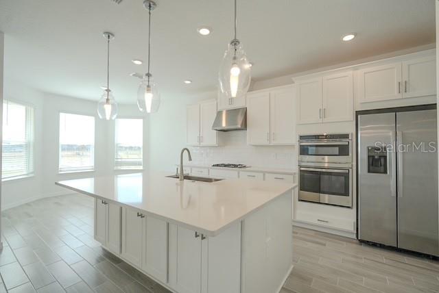 WATERS AT CENTER LAKE RANCH PH 1B - Residential Lease