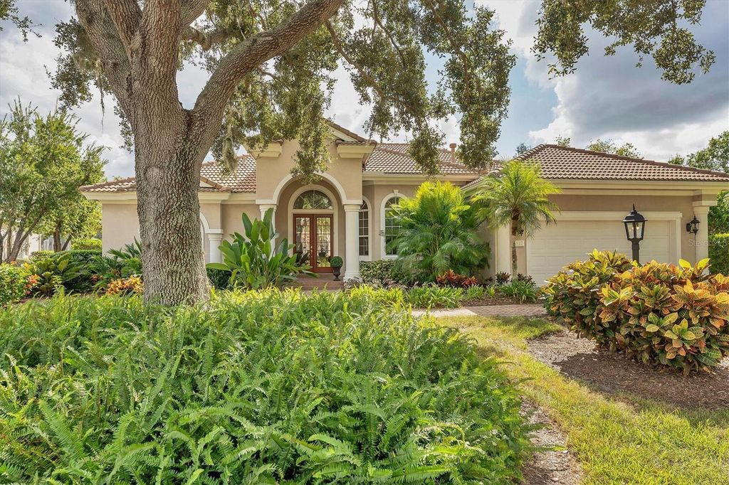Photo of 6922 Stanhope Place, University Park, FL 34201 (MLS # A4668441)