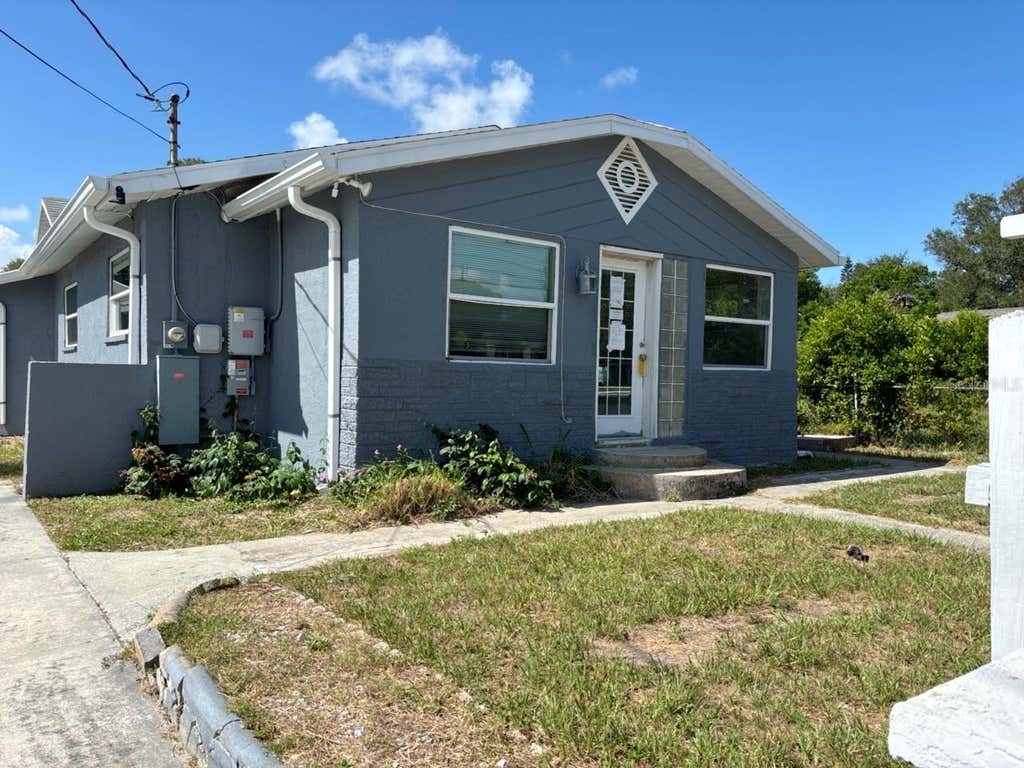 Photo of 1169 Kingsley Street, Clearwater, FL 33756 (MLS # TB8537084)