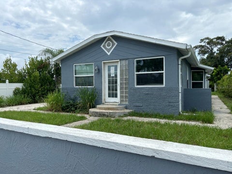Photo of 1169 Kingsley Street, Clearwater, FL 33756 (MLS # TB8537084)