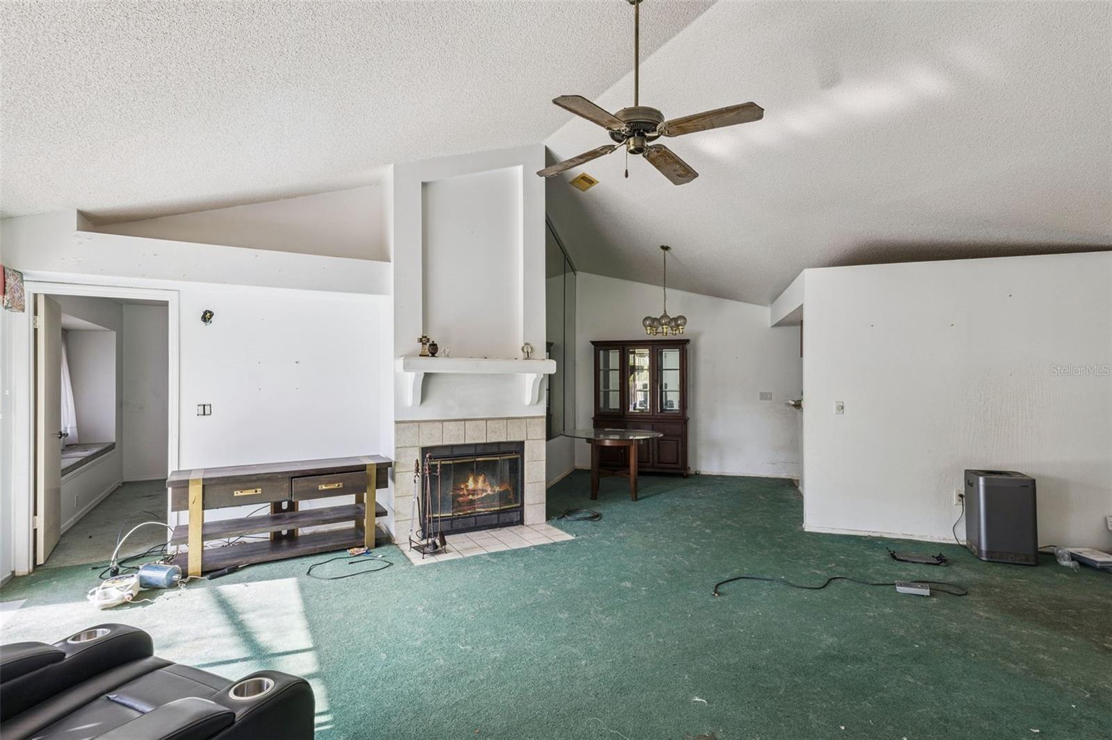 LAKEWOOD AT THE CROSSINGS UNIT 2 - Residential