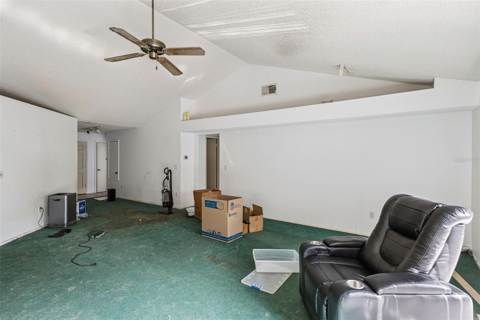 LAKEWOOD AT THE CROSSINGS UNIT 2 - Residential