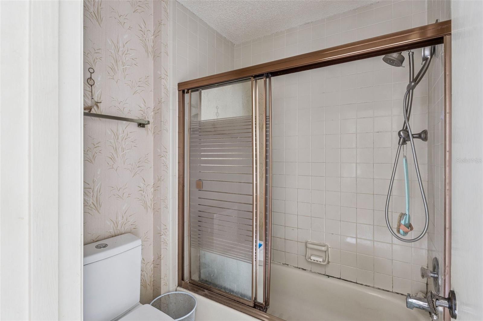 LAKEWOOD AT THE CROSSINGS UNIT 2 - Residential