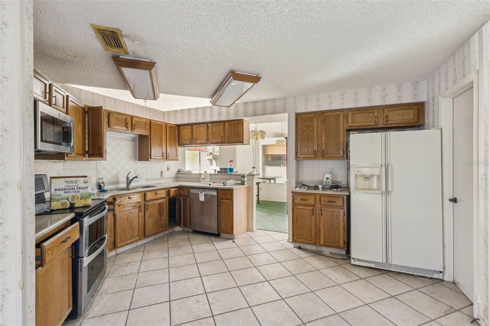 LAKEWOOD AT THE CROSSINGS UNIT 2 - Residential