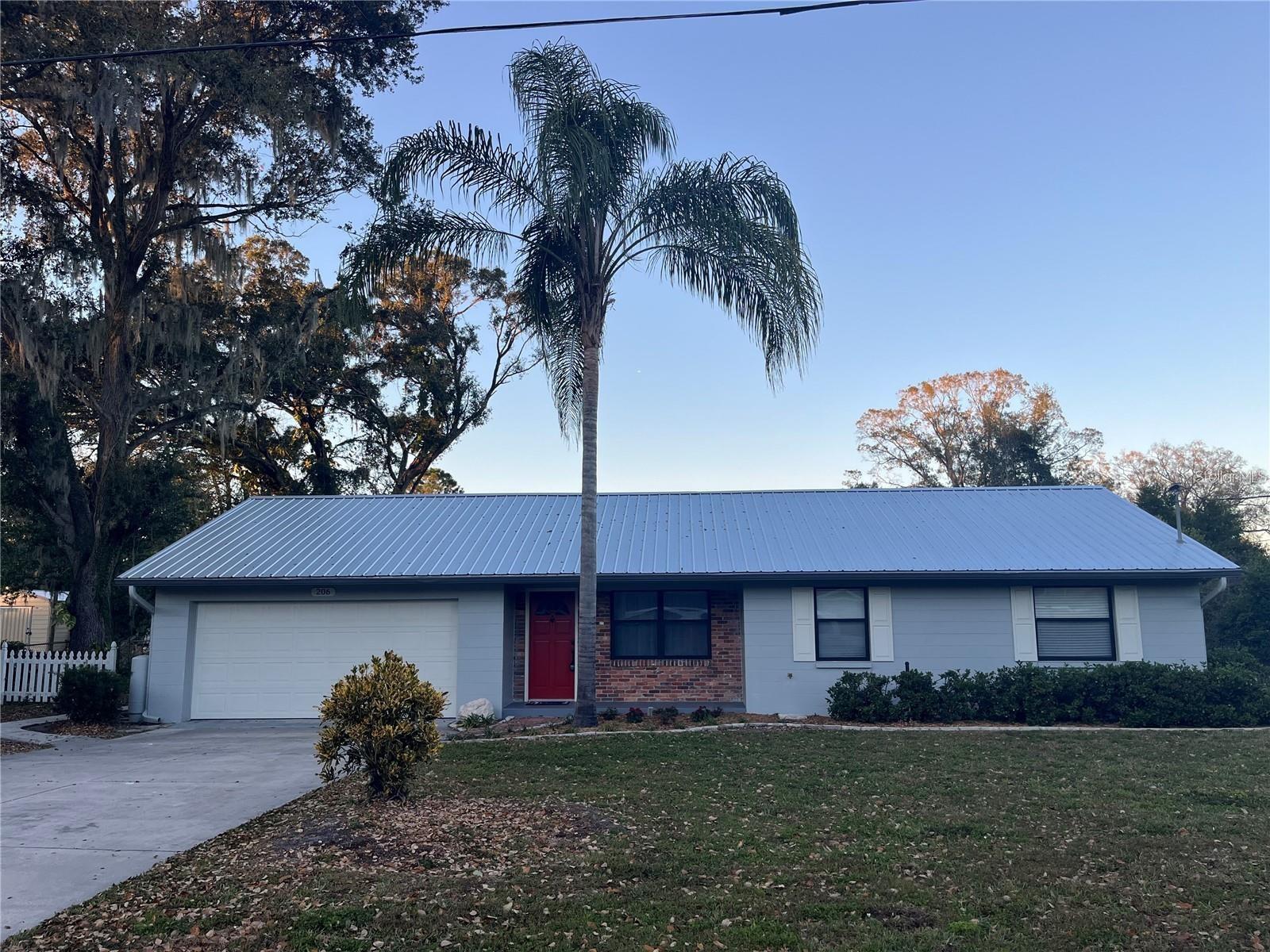 Beautiful 3 bedroom/2bath home in Brandon features 1190 SF, very spacious family room, dining room, and split floor plan. Home is open and bright and move in ready. Large and fully fenced backyard with screened patio and storage shed. The home is in the well established Brandon neighborhood and is just what you are looking for....close to excellent schools, great dining, shopping and is only 15 minutes from downtown Tampa. Best of all NO HOA or CDD Fees!!