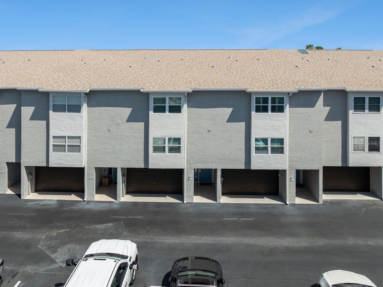 521 PINELLAS BAYWAY S 105