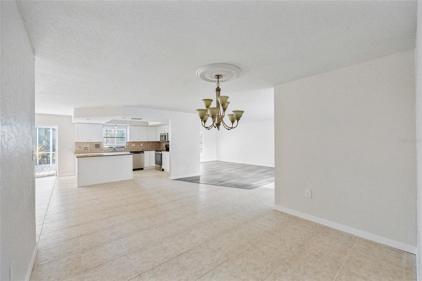 GULF HARBORS WOODLANDS - Residential
