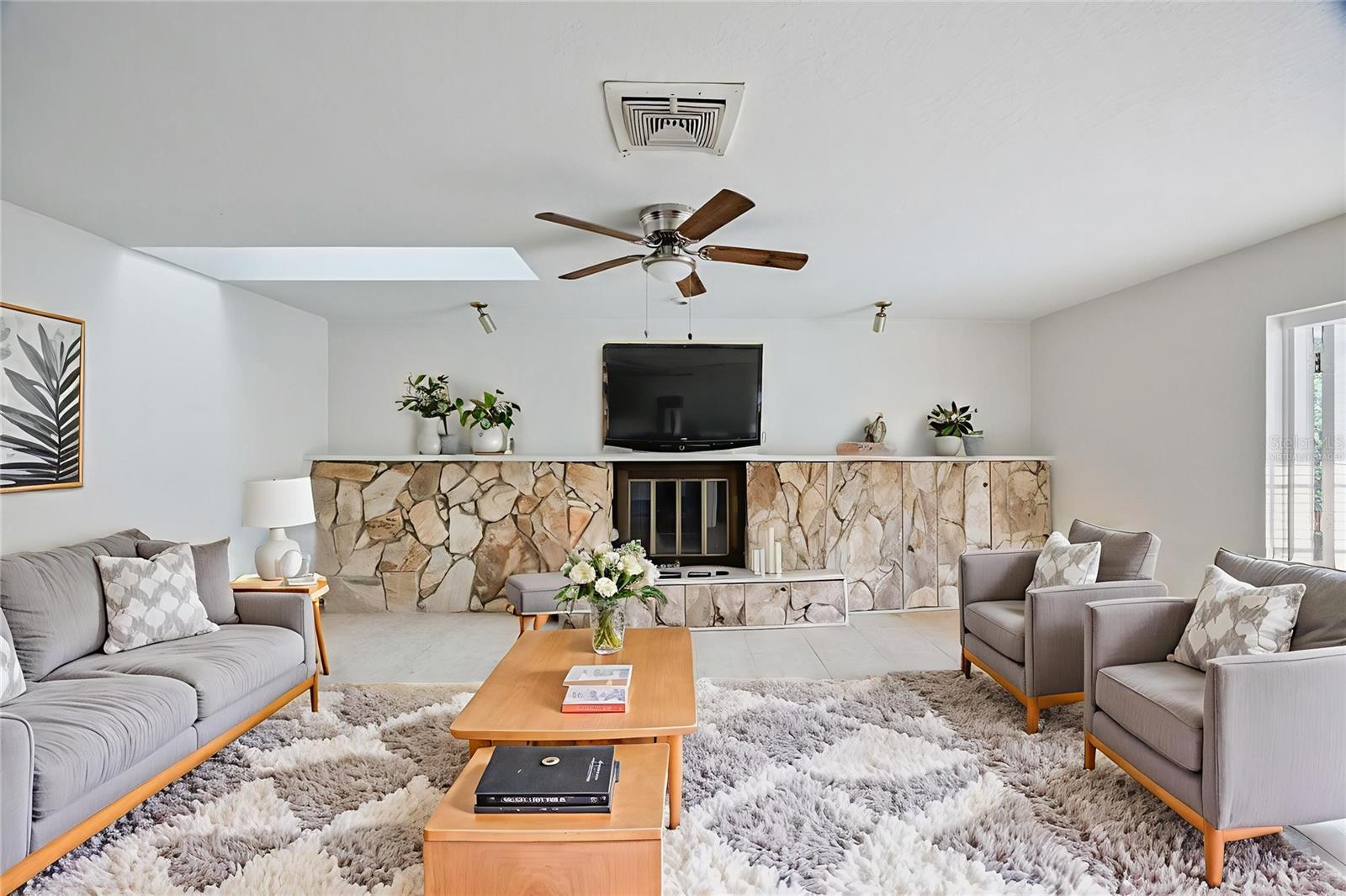 GULF HARBORS WOODLANDS - Residential