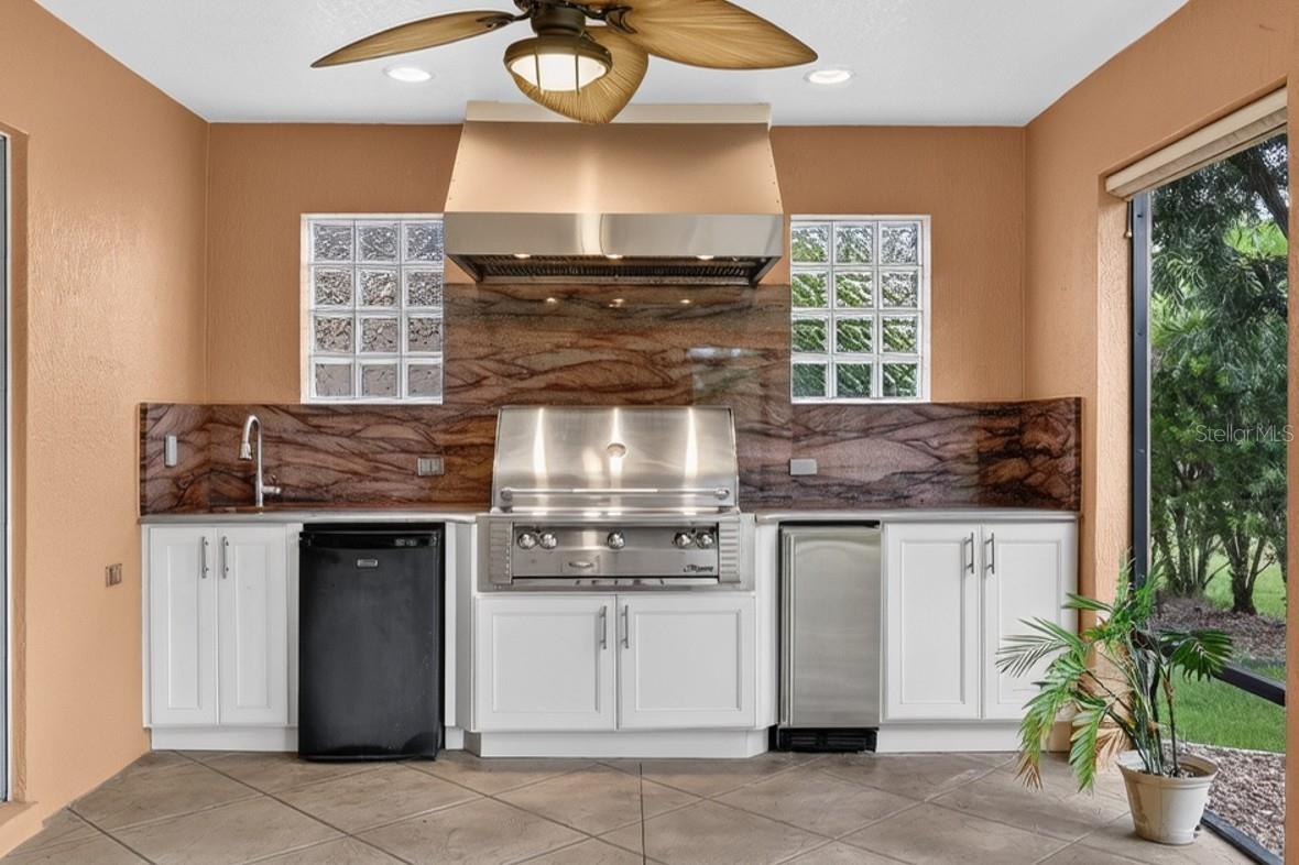 1294 ALLAIRE LOOP