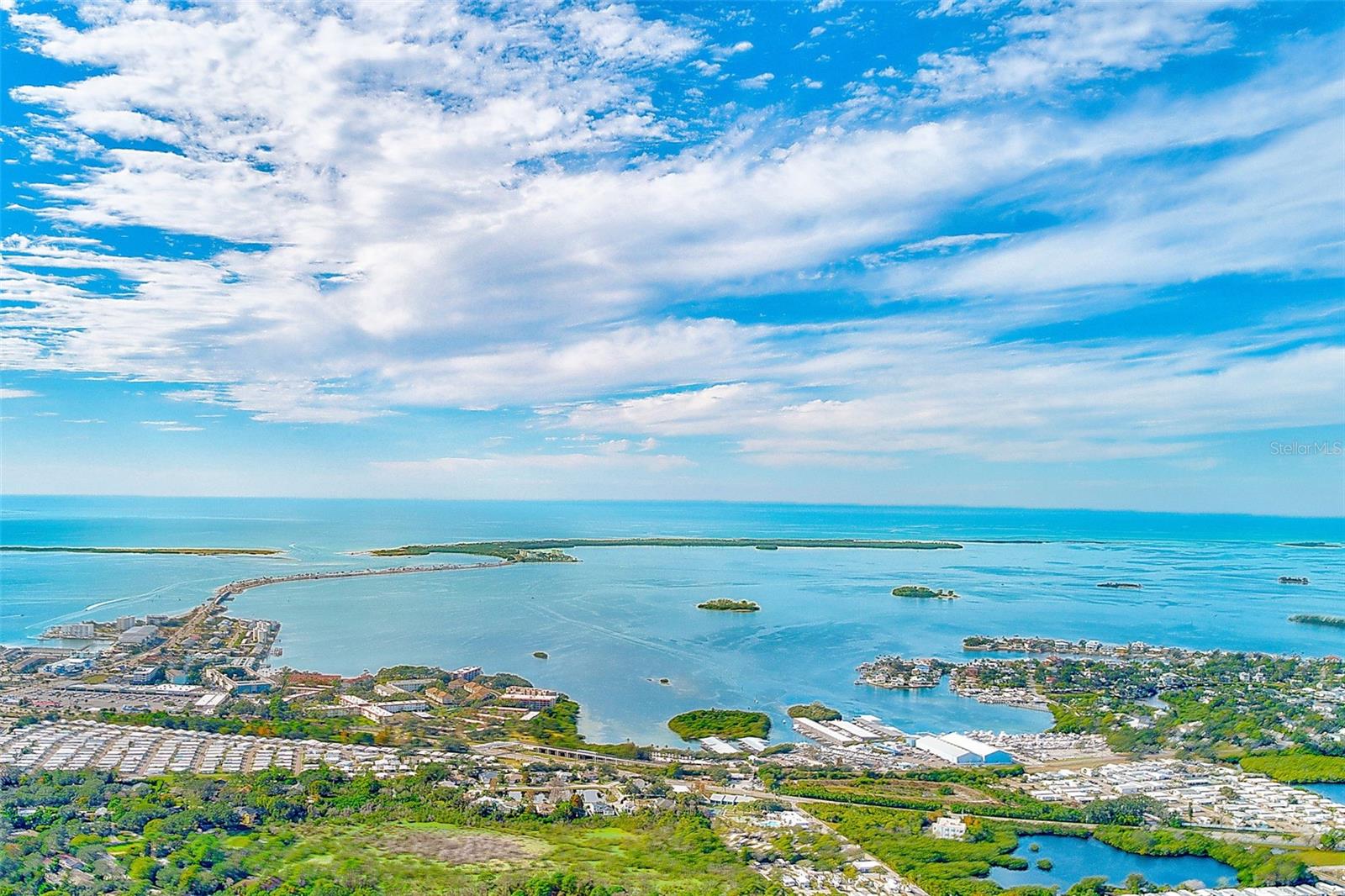 HARBOURTOWNE AT COUNTRY - Residential