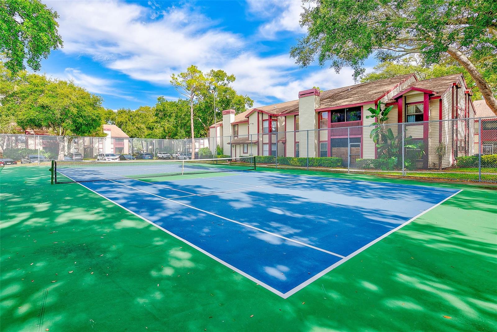 HARBOURTOWNE AT COUNTRY - Residential