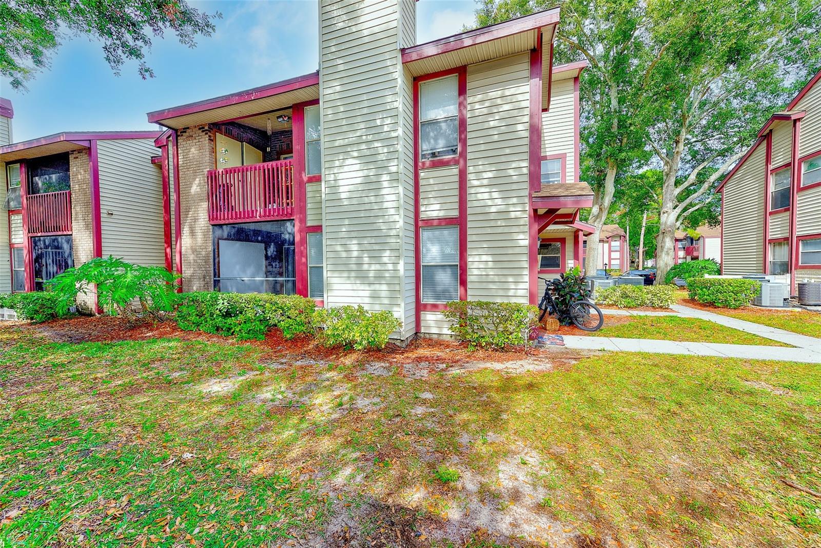 HARBOURTOWNE AT COUNTRY - Residential