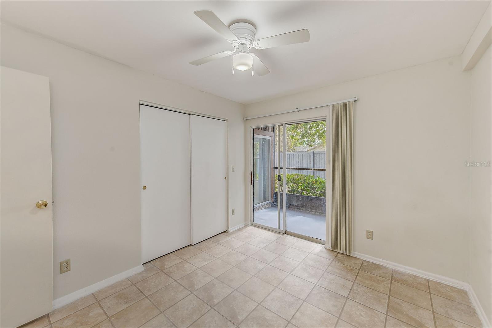 HARBOURTOWNE AT COUNTRY - Residential