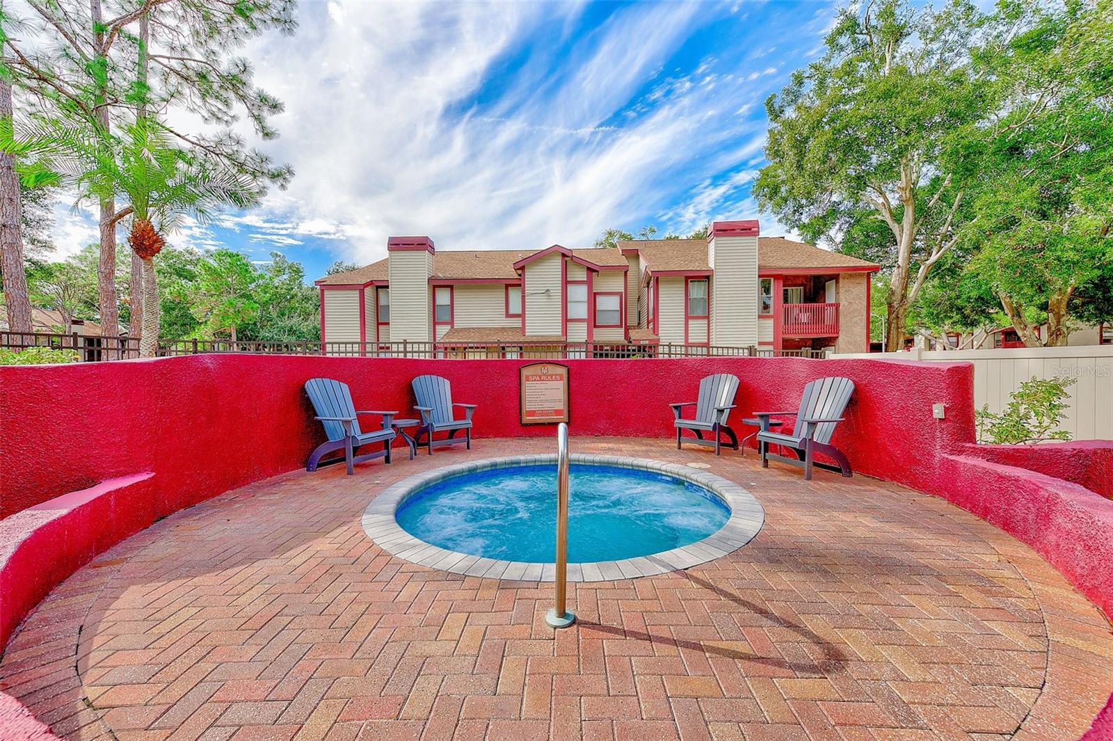 HARBOURTOWNE AT COUNTRY - Residential