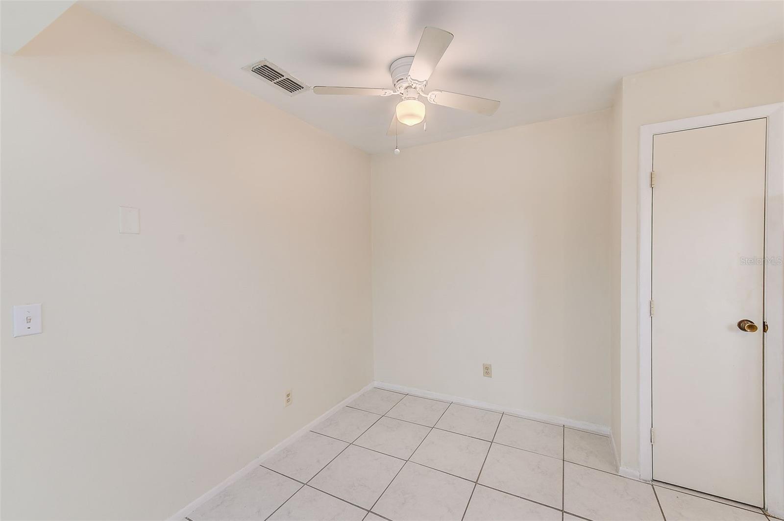 HARBOURTOWNE AT COUNTRY - Residential