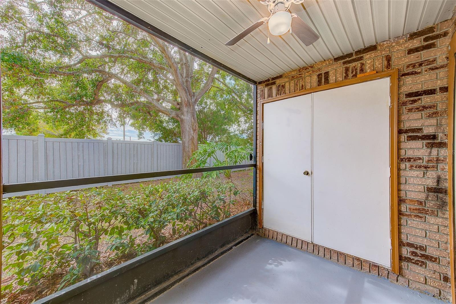 HARBOURTOWNE AT COUNTRY - Residential