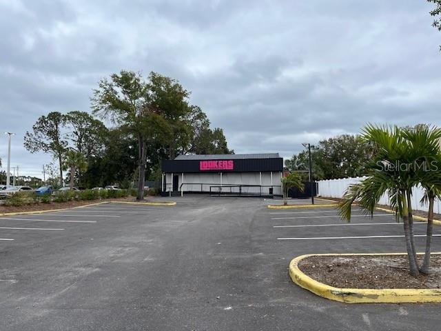 8205 N DALE MABRY HIGHWAY