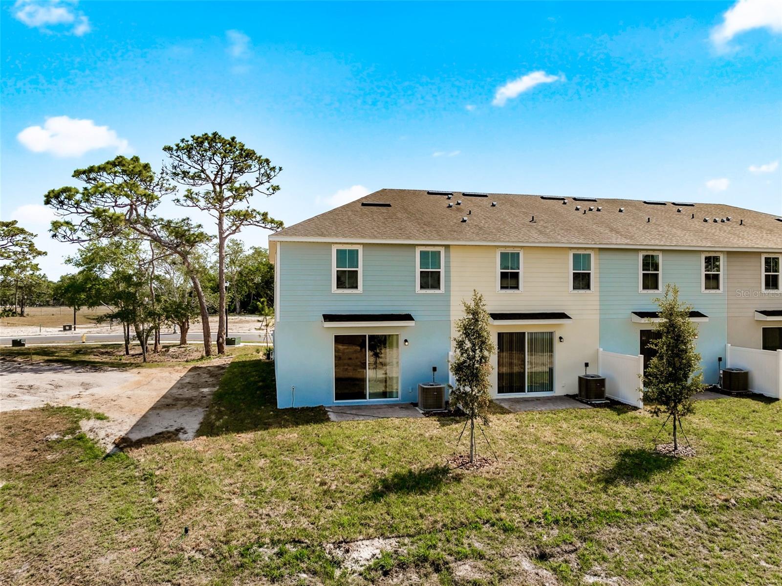 1895 KENDALL POINTE PLACE