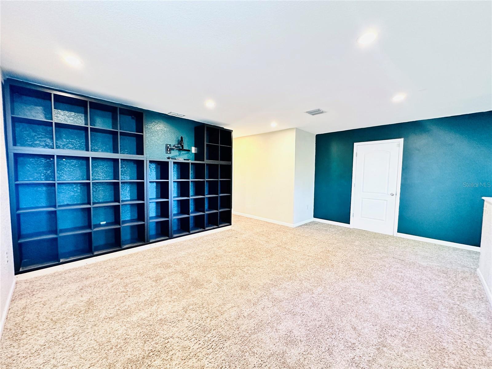 HAPPY TRAILS UNIT 3 UNREC - Residential