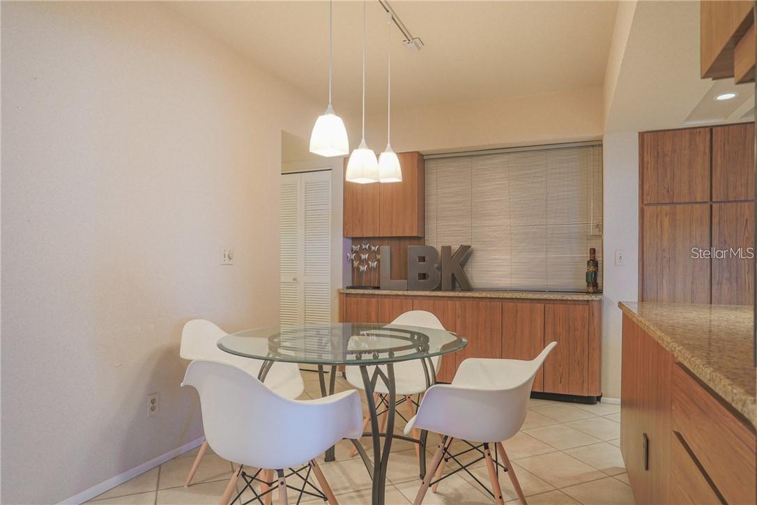 SEAPLACE VI - Residential Lease