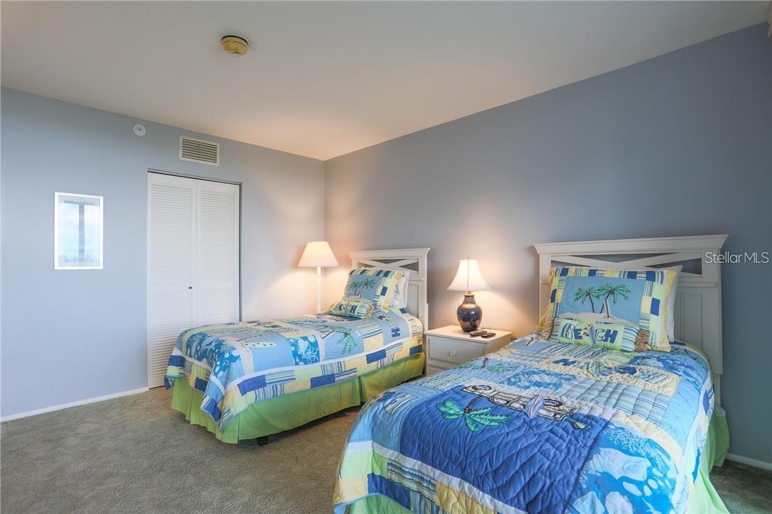 SEAPLACE VI - Residential Lease