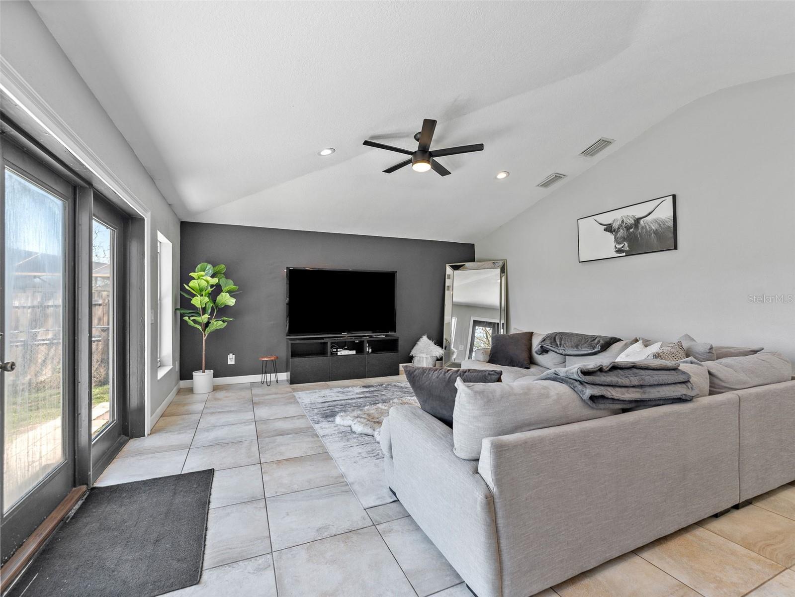 LIVINGSTON UNIT III A - Residential